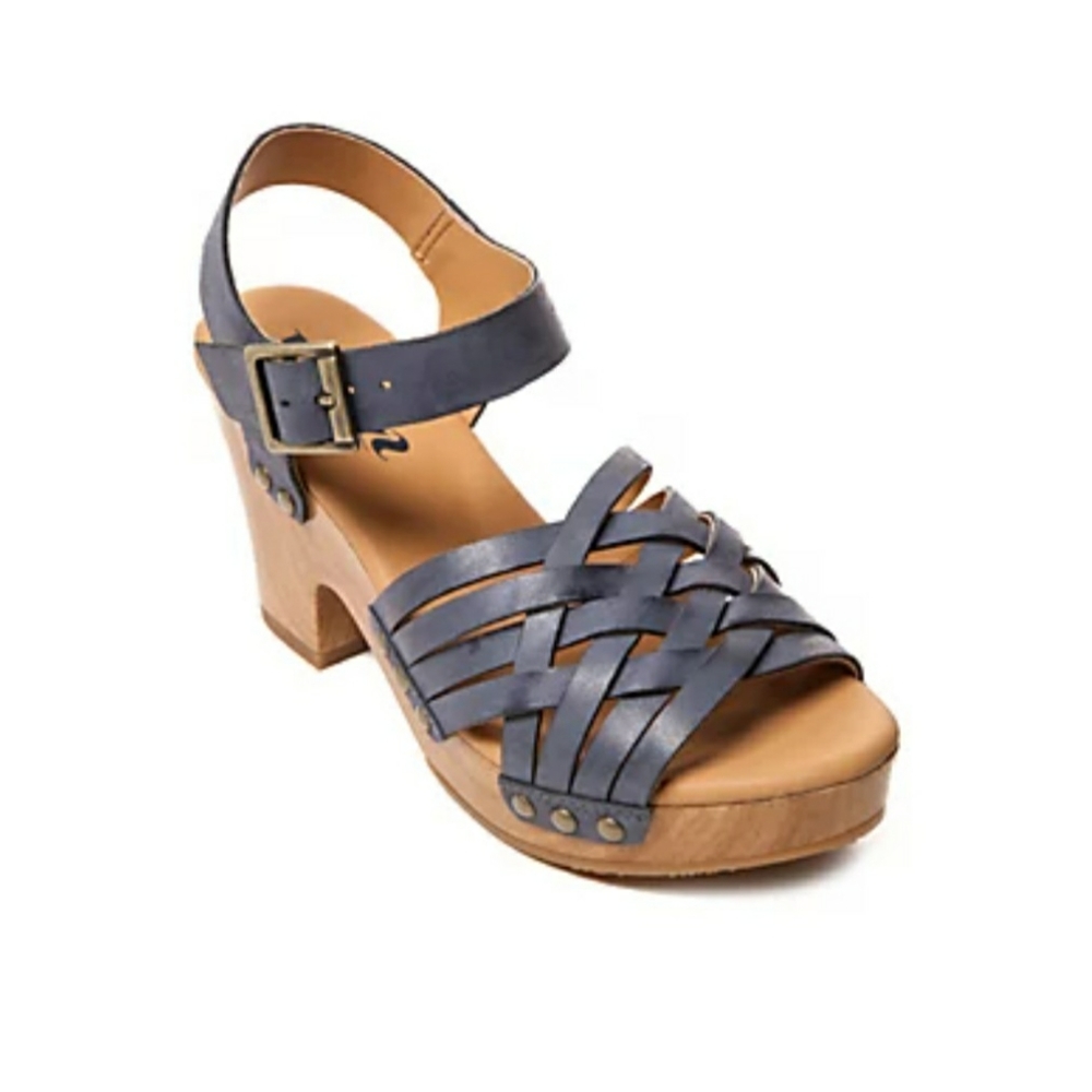 Korks Leather Sandals With Heels